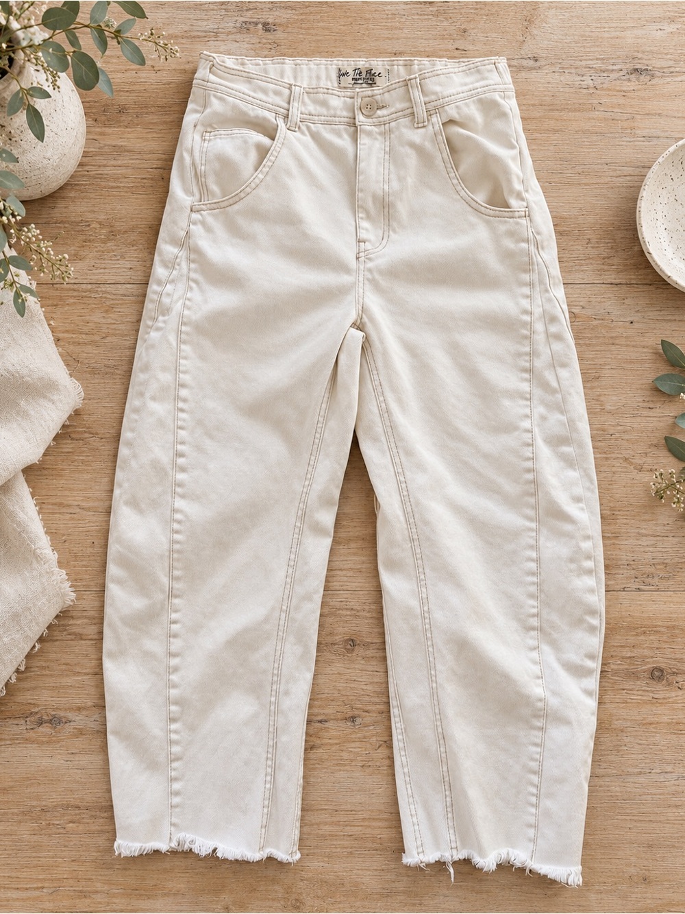 We The Free Free People Ecru / Cream Barrel Jeans Raw Hem Size 26